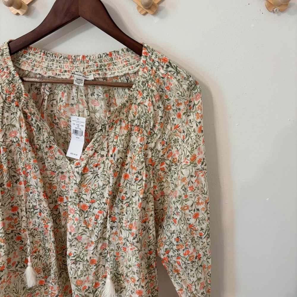 NWT - American Eagle - Floral Print Women's Top - Picture 3 of 11